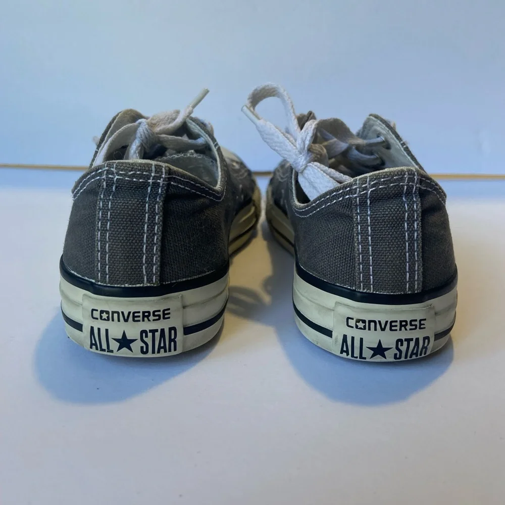 Converse Kids Low Top Gray Sneakers Size 1